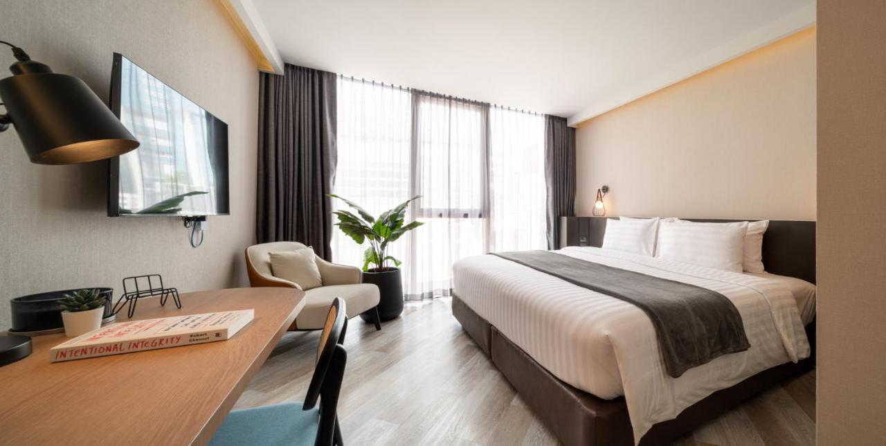 Seekers Finders Rama IV Hotel Surestay Collection By BW Bangkok Eksteriør billede