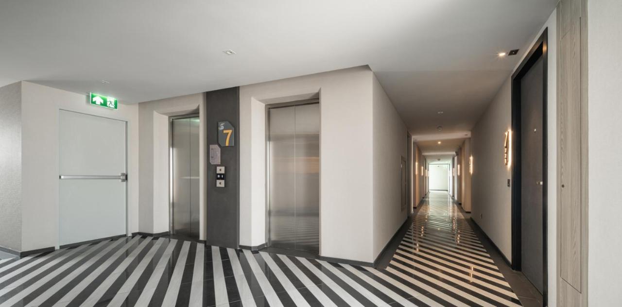 Seekers Finders Rama IV Hotel Surestay Collection By BW Bangkok Eksteriør billede