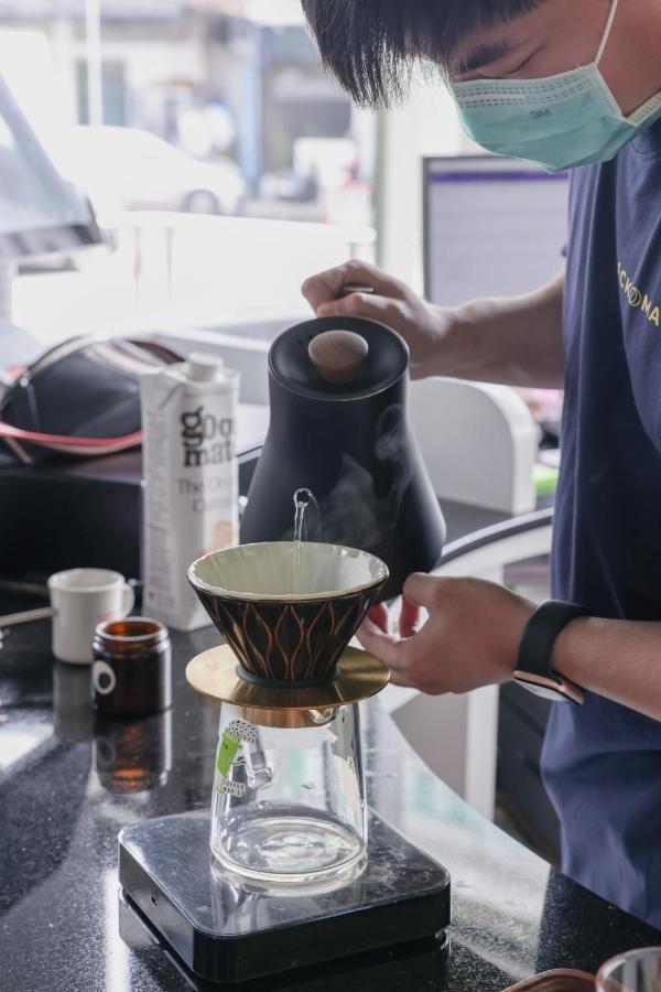 Seekers Finders Rama IV Hotel Surestay Collection By BW Bangkok Eksteriør billede