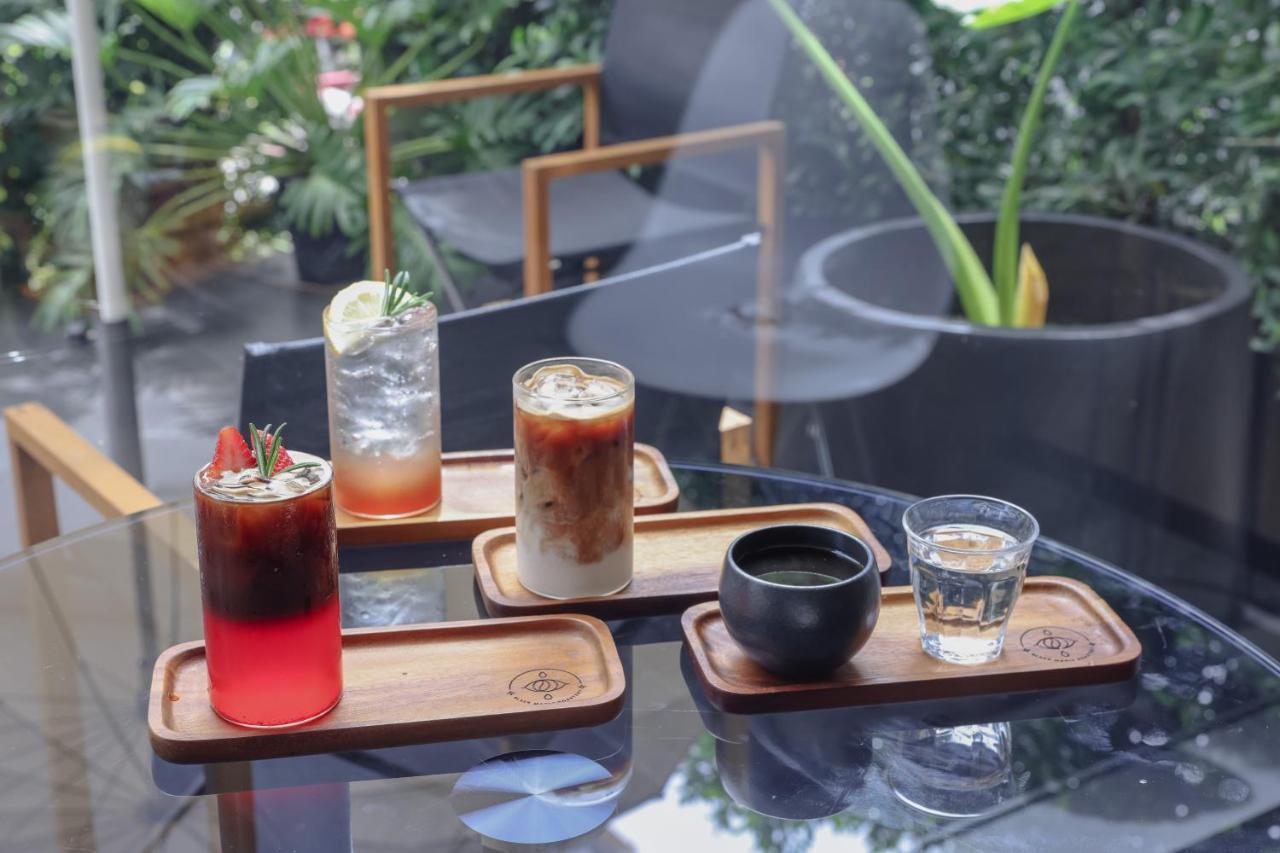 Seekers Finders Rama IV Hotel Surestay Collection By BW Bangkok Eksteriør billede