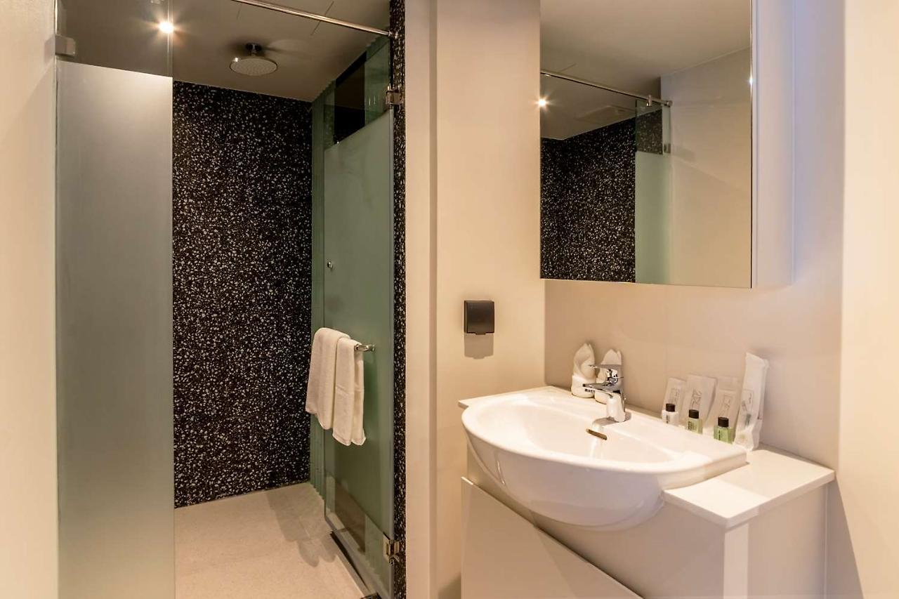 Seekers Finders Rama IV Hotel Surestay Collection By BW Bangkok Eksteriør billede