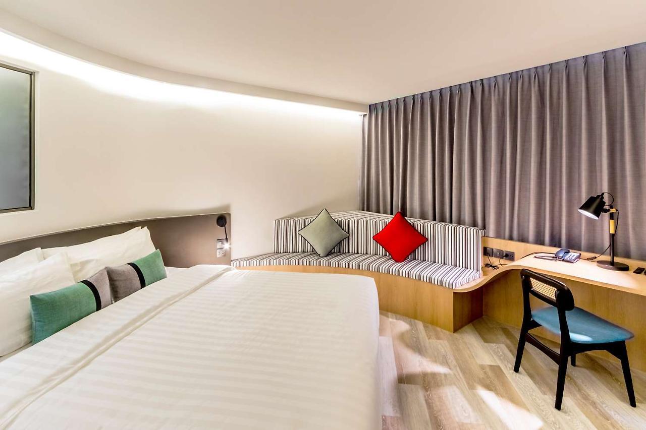 Seekers Finders Rama IV Hotel Surestay Collection By BW Bangkok Eksteriør billede