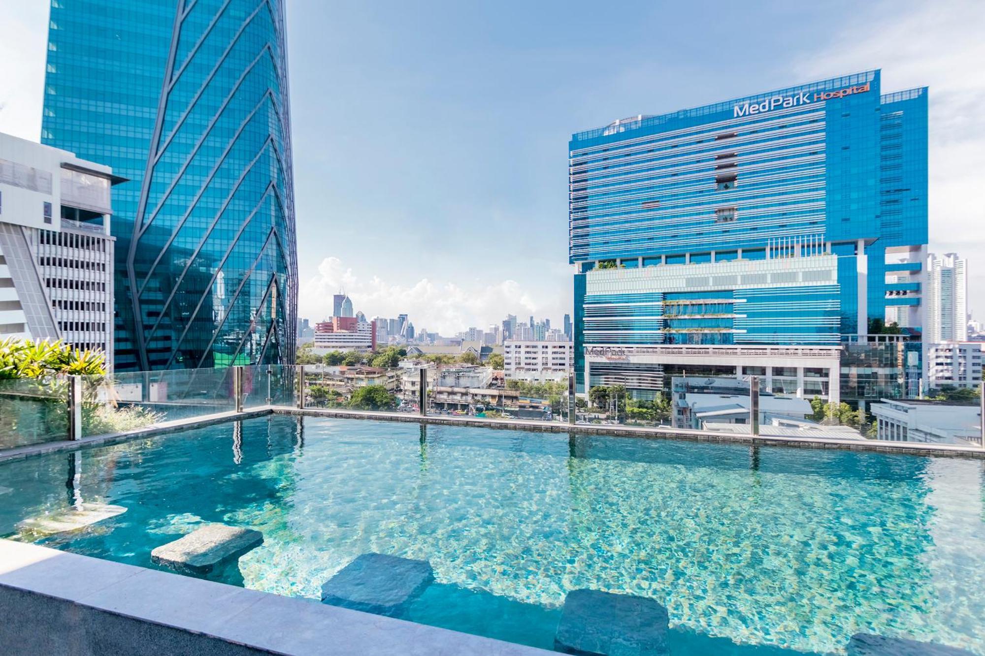 Seekers Finders Rama IV Hotel Surestay Collection By BW Bangkok Eksteriør billede